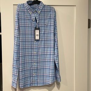 Vineyard Vines Boy’s Performance button up shirt.